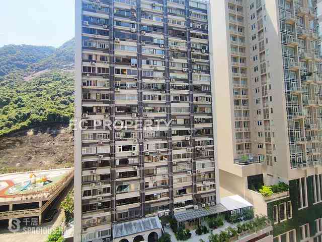 Mid Levels Central - The Icon 01