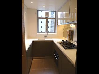 Sai Ying Pun - Island Crest Block 2 02