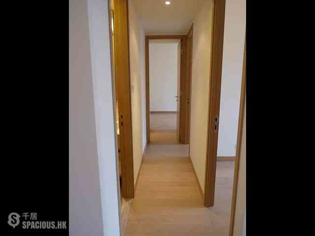 Sai Ying Pun - Island Crest Block 2 07