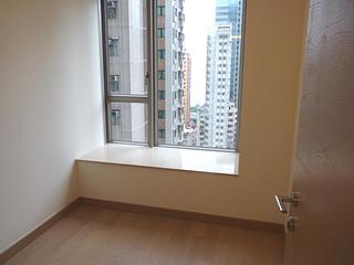 Sai Ying Pun - Island Crest Block 2 08