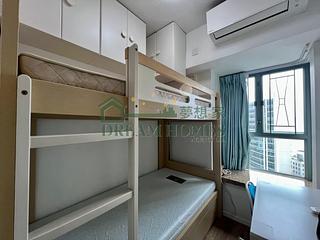 Sheung Wan - Queen's Terrace Block 3 07