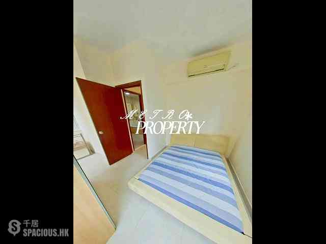 Sai Ying Pun - Golden Phoenix Court 03