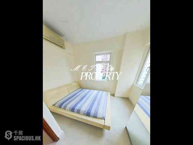 Sai Ying Pun - Golden Phoenix Court 04