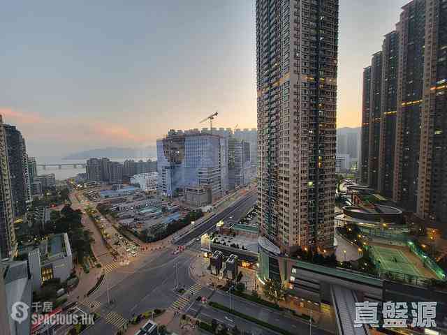 Tseung Kwan O - The Wings 01