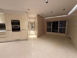West Kowloon - The Waterfront 15