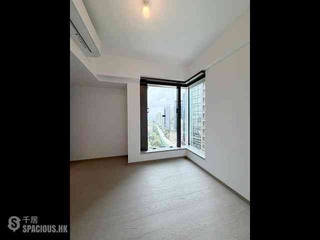 Wong Chuk Hang - The Southside 12