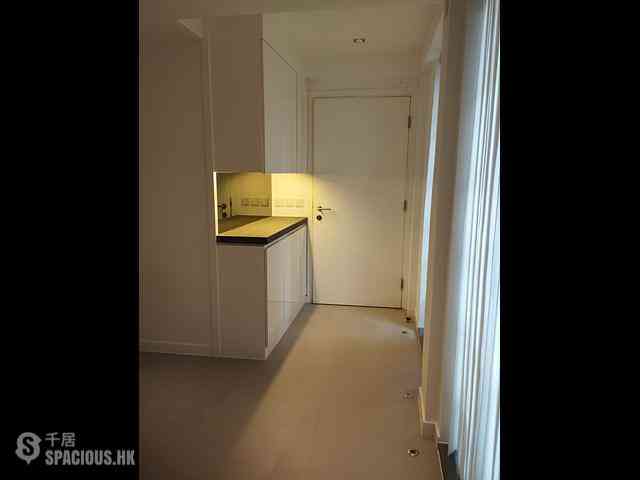 Soho - 40, Elgin Street 10