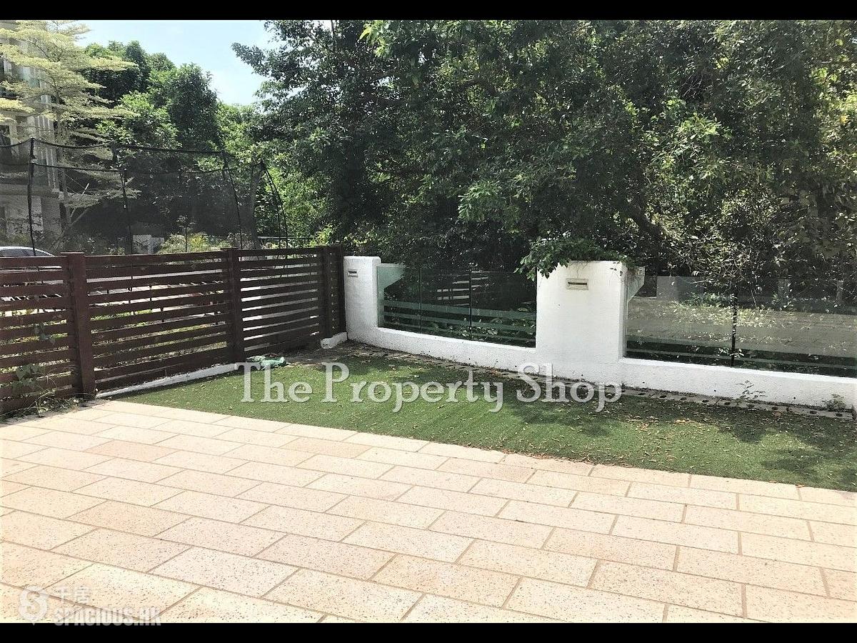 Sai Kung - Robina 01