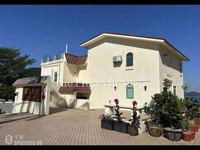 Clear Water Bay - Solemar Villas 02