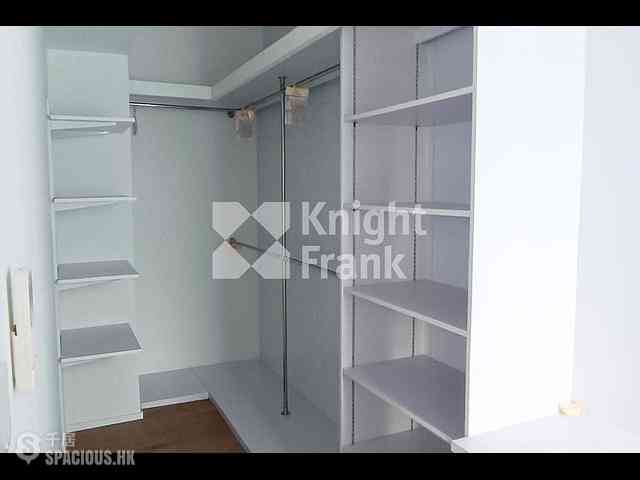 The Peak - Vivian Court 14