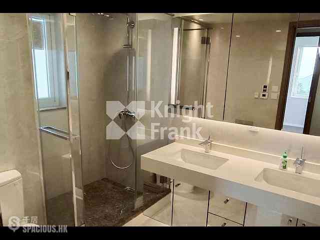 The Peak - Vivian Court 15