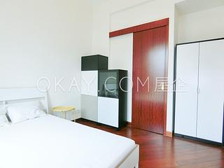 Wan Chai - The Avenue Phase 2 02