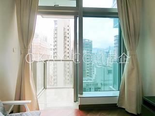Wan Chai - The Avenue Phase 2 06