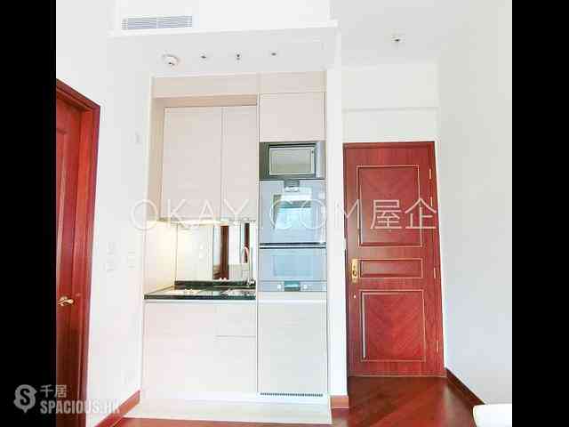 Wan Chai - The Avenue Phase 2 08