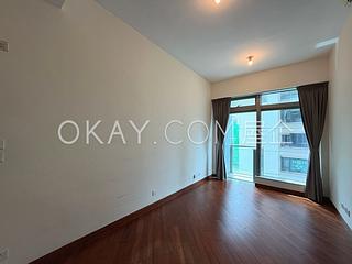 Wan Chai - The Avenue Phase 2 03