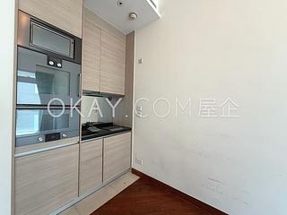 Wan Chai - The Avenue Phase 2 04