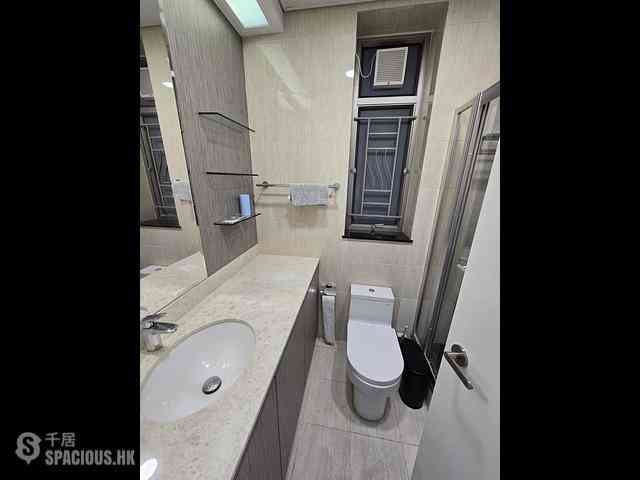 West Kowloon - Sorrento 05
