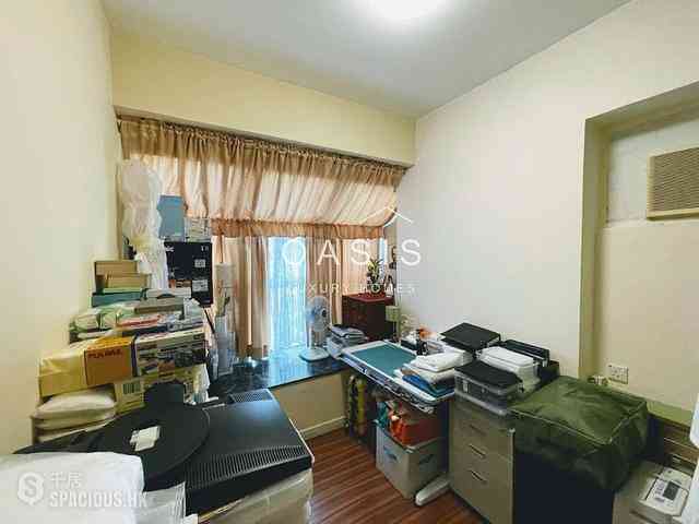 Pok Fu Lam - Albany Court 07