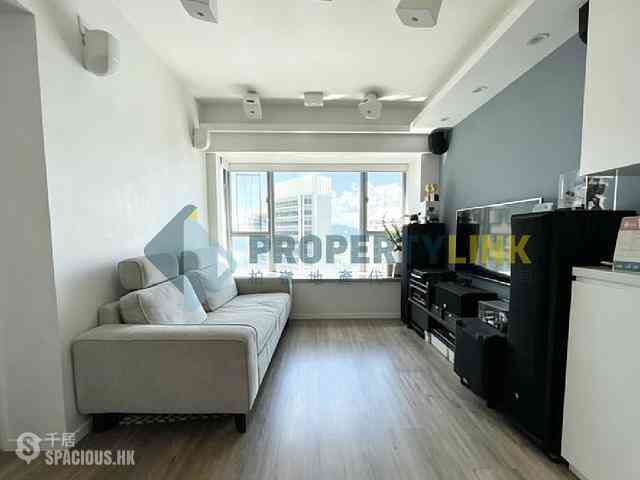 Sheung Wan - Queen's Terrace 01