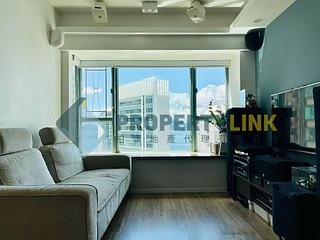 Sheung Wan - Queen's Terrace 02