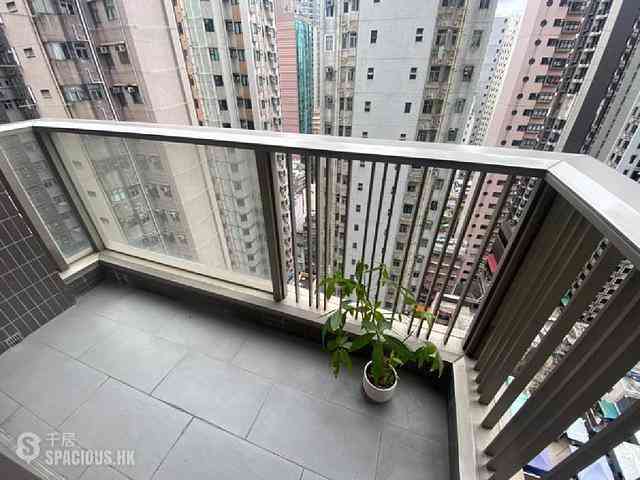 Sai Ying Pun - Island Crest 02