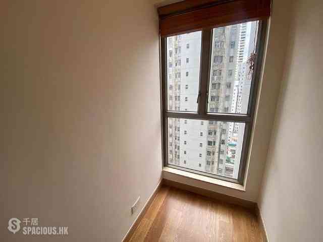 Sai Ying Pun - Island Crest 09