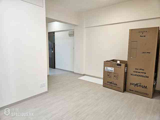 Wan Chai - Ying King Building (Mansion) 02