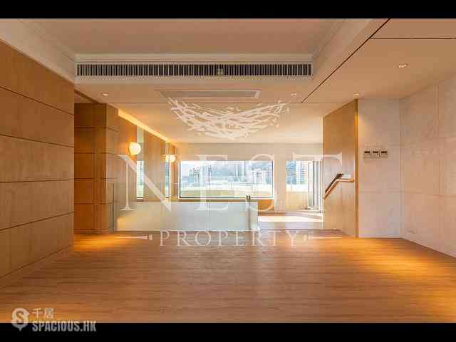Mid Levels Central - Garden Terrace 02