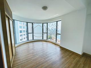 Pok Fu Lam - Villas Sorrento 03
