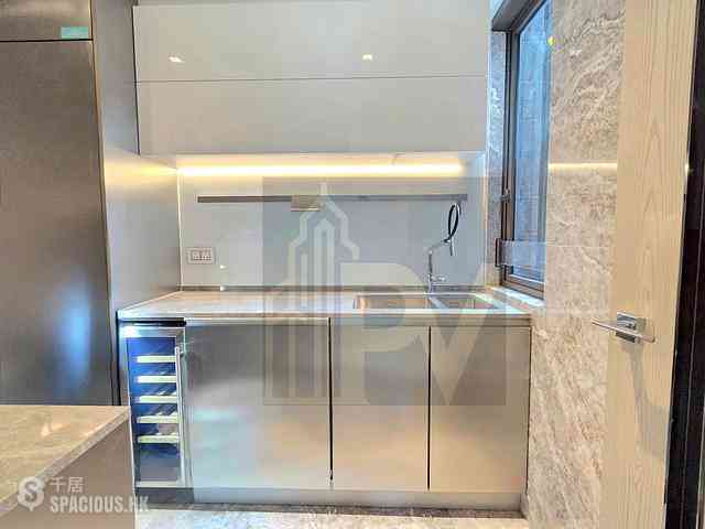 Wong Chuk Hang - The Southside Phase 3C Blue Coast II Tower 3 07