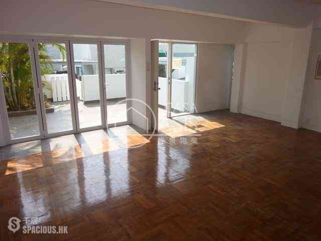 Chung Hom Kok - Jadebeach Villa 02