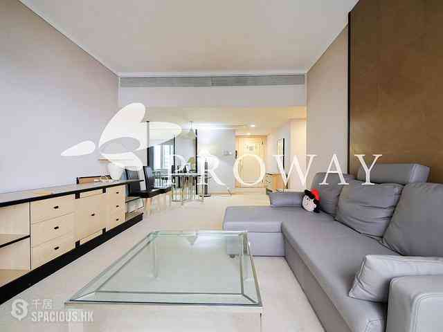 Wan Chai - Convention Plaza Apartments 03