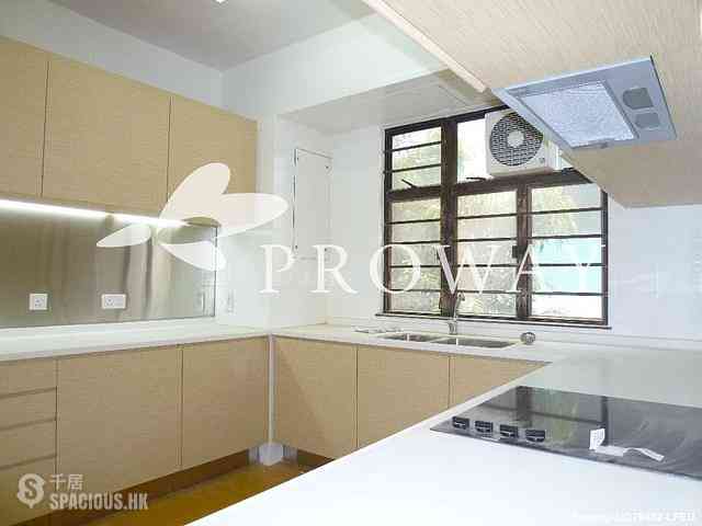 Pok Fu Lam - Pine Grove Block 6 10