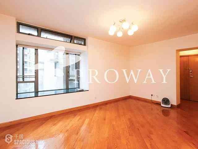 Central - Hollywood Terrace 01