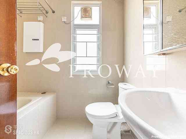 Repulse Bay - 98, Repulse Bay Road 11