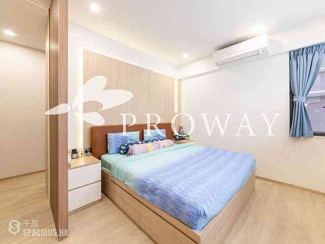 Mid Levels Central - Hong Lok Mansion 05