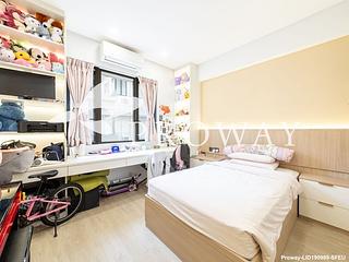 Mid Levels Central - Hong Lok Mansion 09