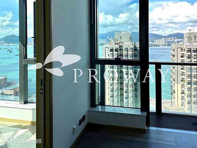 Sai Ying Pun - Two・Artlane 04