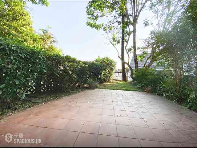 The Peak - Mount Austin Estate 02