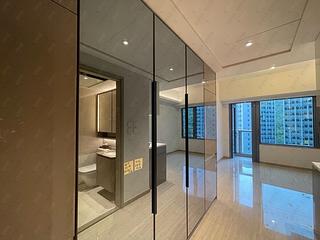 Wong Chuk Hang - The Southside Phase 1 Southland Tower 2B 04