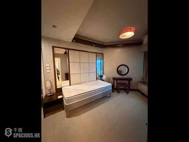 Tsim Sha Tsui - The Victoria Towers 06
