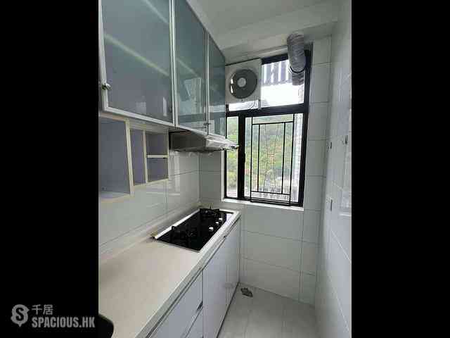 Tai Hang - Dragon Centre Block 1 03