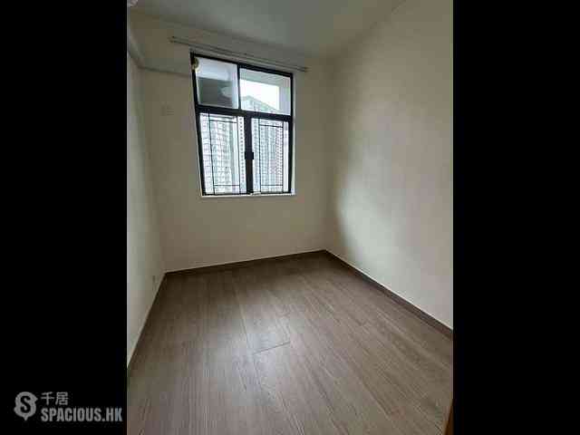 Tai Hang - Dragon Centre Block 1 09