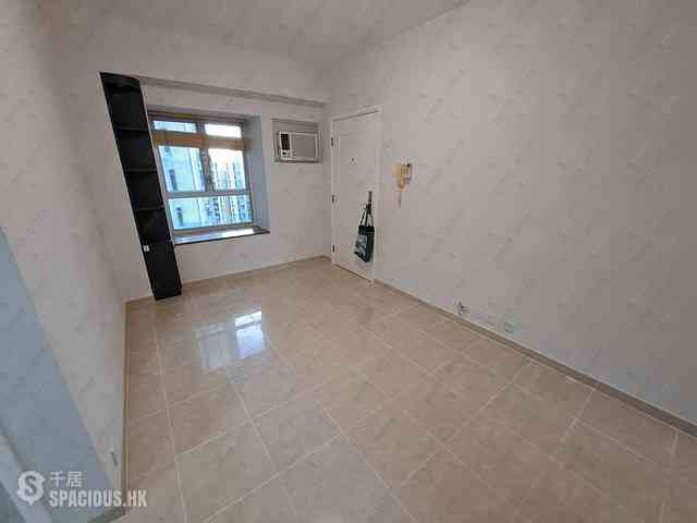 Mid Levels Central - Woodlands Court 02