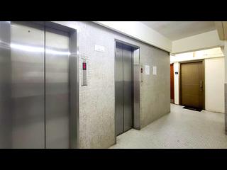 Wan Chai - Everwin Mansion 07