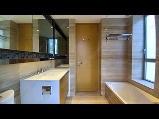 Sai Ying Pun - The Summa 04