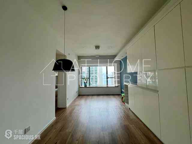 Sheung Wan - Queen's Terrace 01