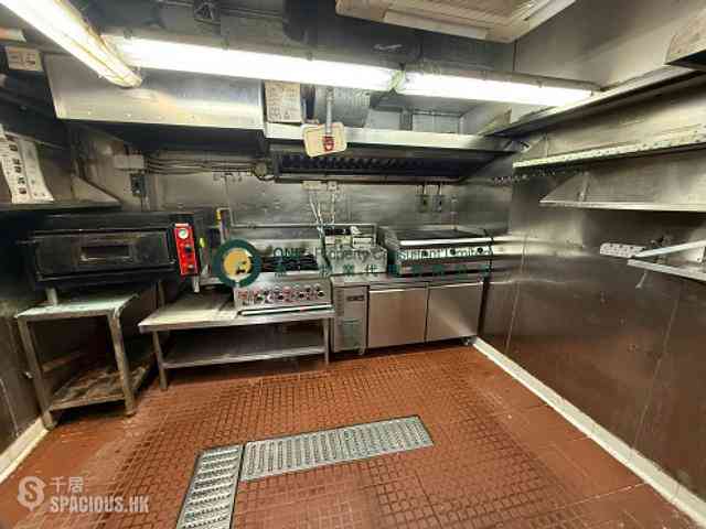 Sai Ying Pun - Cheong King Court 06