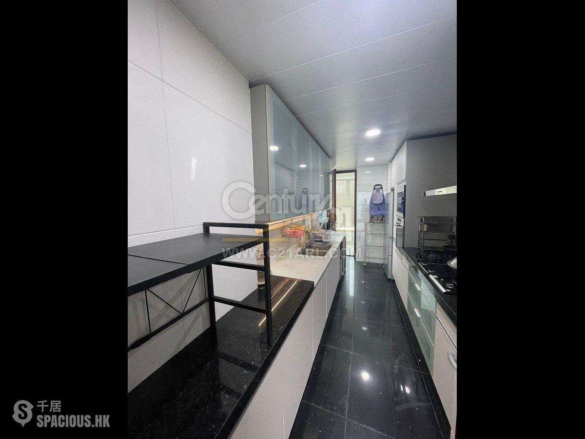 Tai Hang - The Legend Block 2 01
