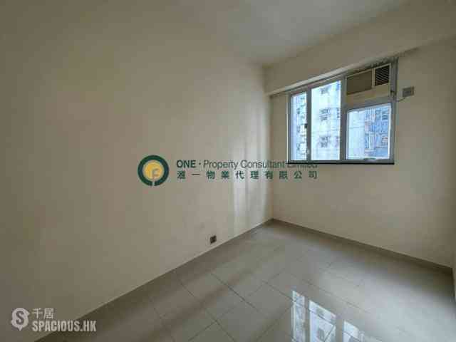Mid Levels West - Bonanza Court 05